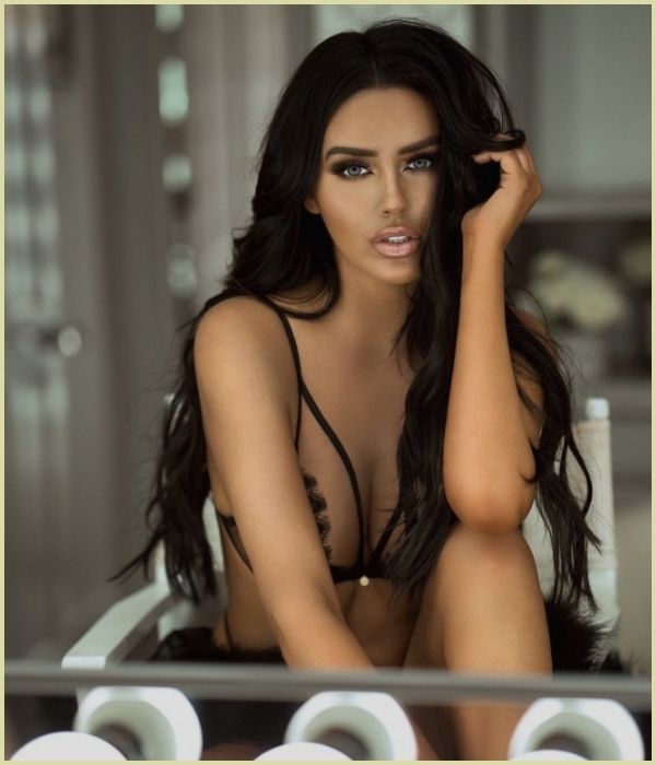 Looking for a business trip companion with an attractive appearance! in Kyiv! Ready to meet your ideal partner? Write to us about your wants and needs and we will find the perfect escort for you! https://escorts-massage.com/category/ukraine/
